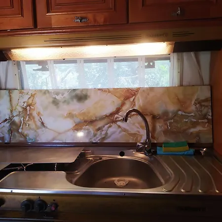 Campsite Hydraswave Caravan *
