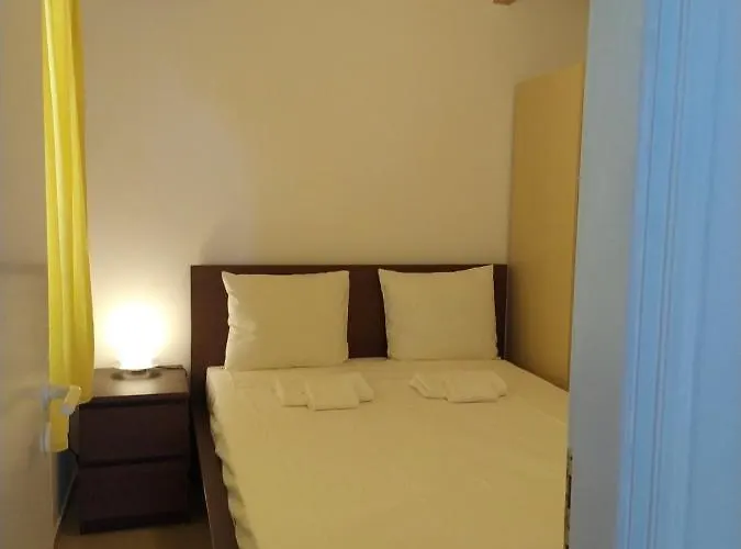 Campsite Hydraswave Caravan Thermisia