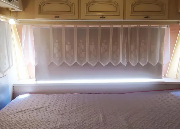 Hydraswave Caravan Campsite *