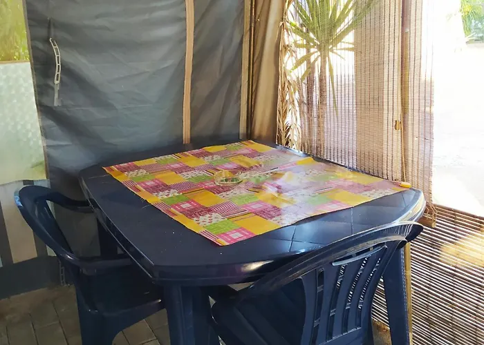 Hydraswave Caravan Campsite